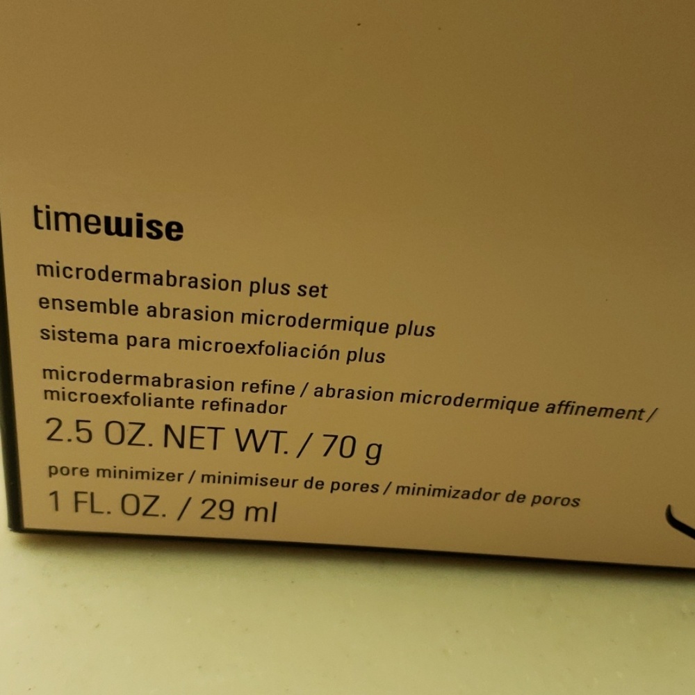 Microdermabrasion  refine/pore minimizing  set